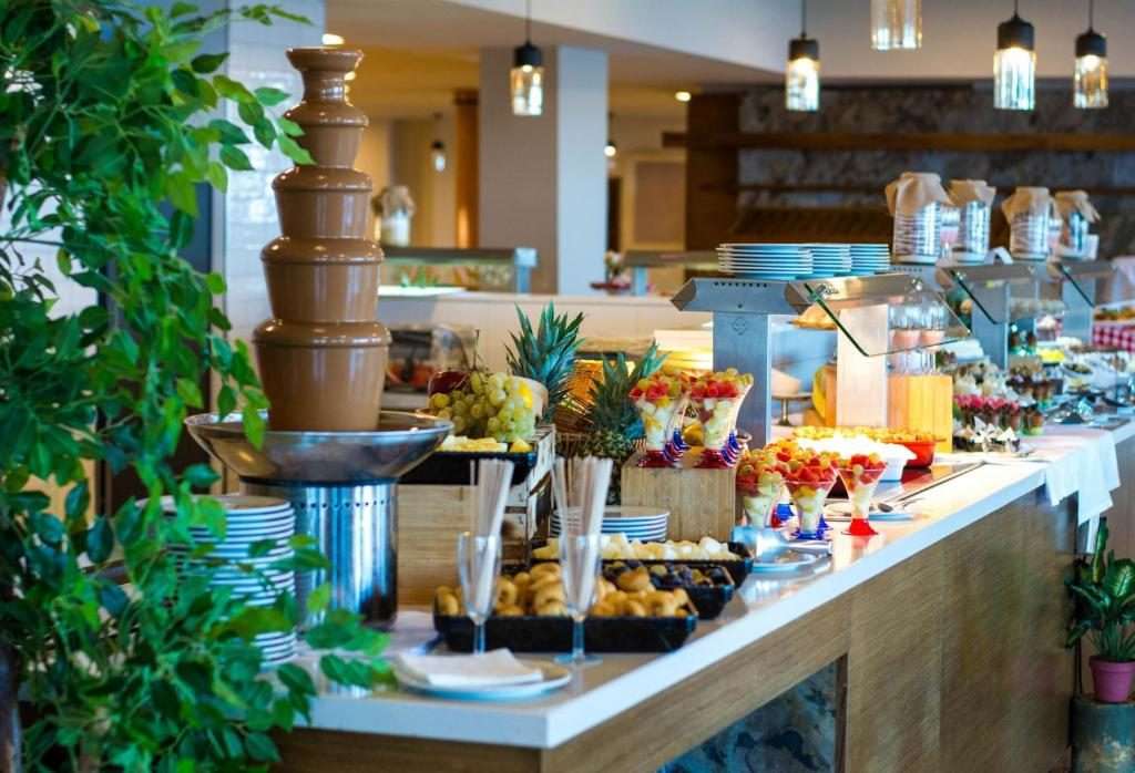 Riviera Spa Resort – Adults Only — vue 3